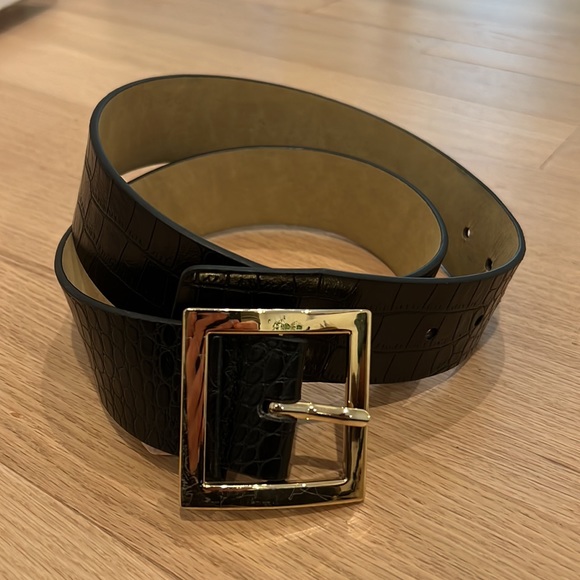 N/A brand, vintage square clasp waist belt.